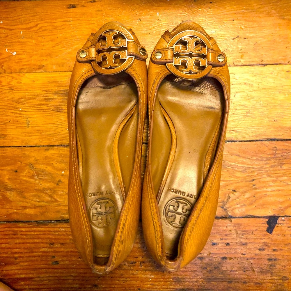 Tory Burch leather formal flats.